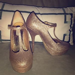Steve Madden Glitter Platform Mary Jane Pumps